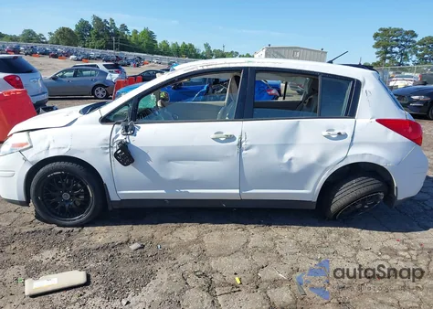 2009 Nissan Versa 1.8S z USA, uszkodzony, nr VIN 3N1BC13E99L496299